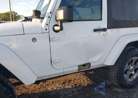 2018 Jeep Wrangler Jk Sahara 4X4 из США, поврежденный, VIN 1C4AJWBG2JL821132